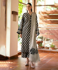 Baroque Karandi Printed 3-Piece Suit with Dupatta & Trouser – ZB827