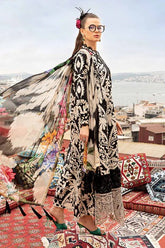 Karandi Printed 3-Piece Suit with Dupatta & Trouser – ZB1708