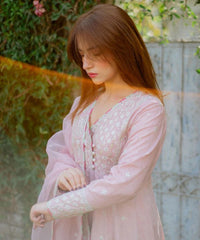 Embroidered Lawn 3-Piece Suit with Organza Dupatta – ZB1409