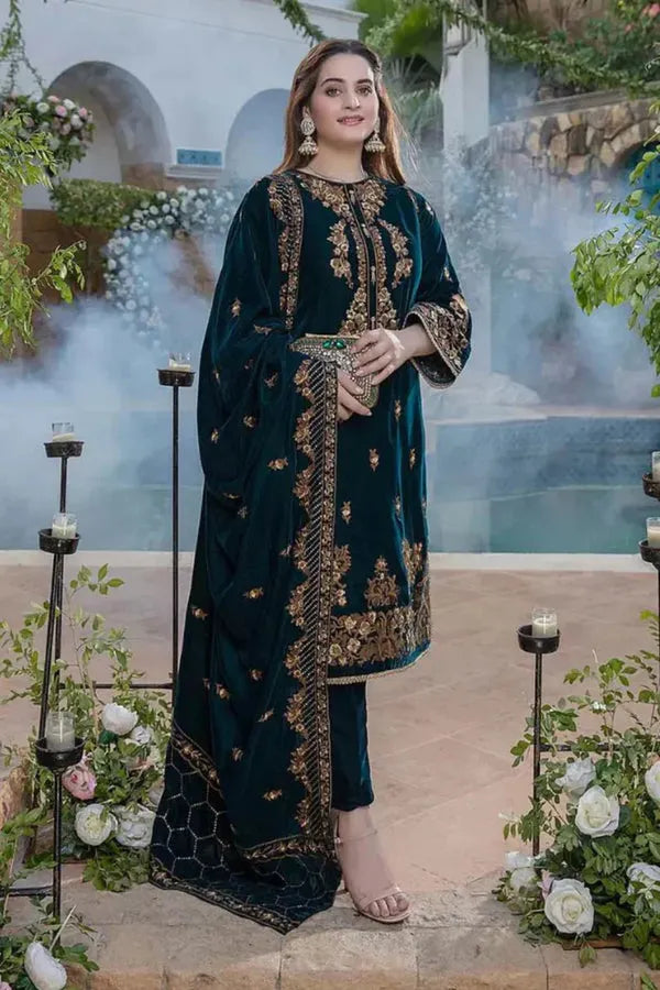 Azure Velvet 3PC Embroidered Suit with Velvet Dupatta – ZB950