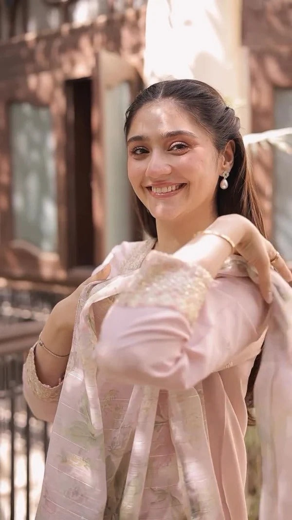 Embroidered Lawn 3-Piece Suit with Digital Jacquard Dupatta – ZB1422